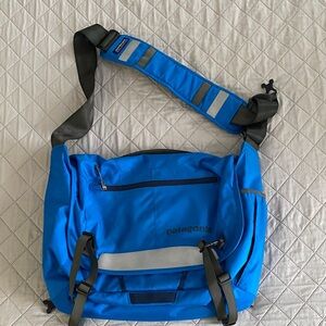 Vintage Patagonia Half Mass Vibrant Blue Messenger Bag